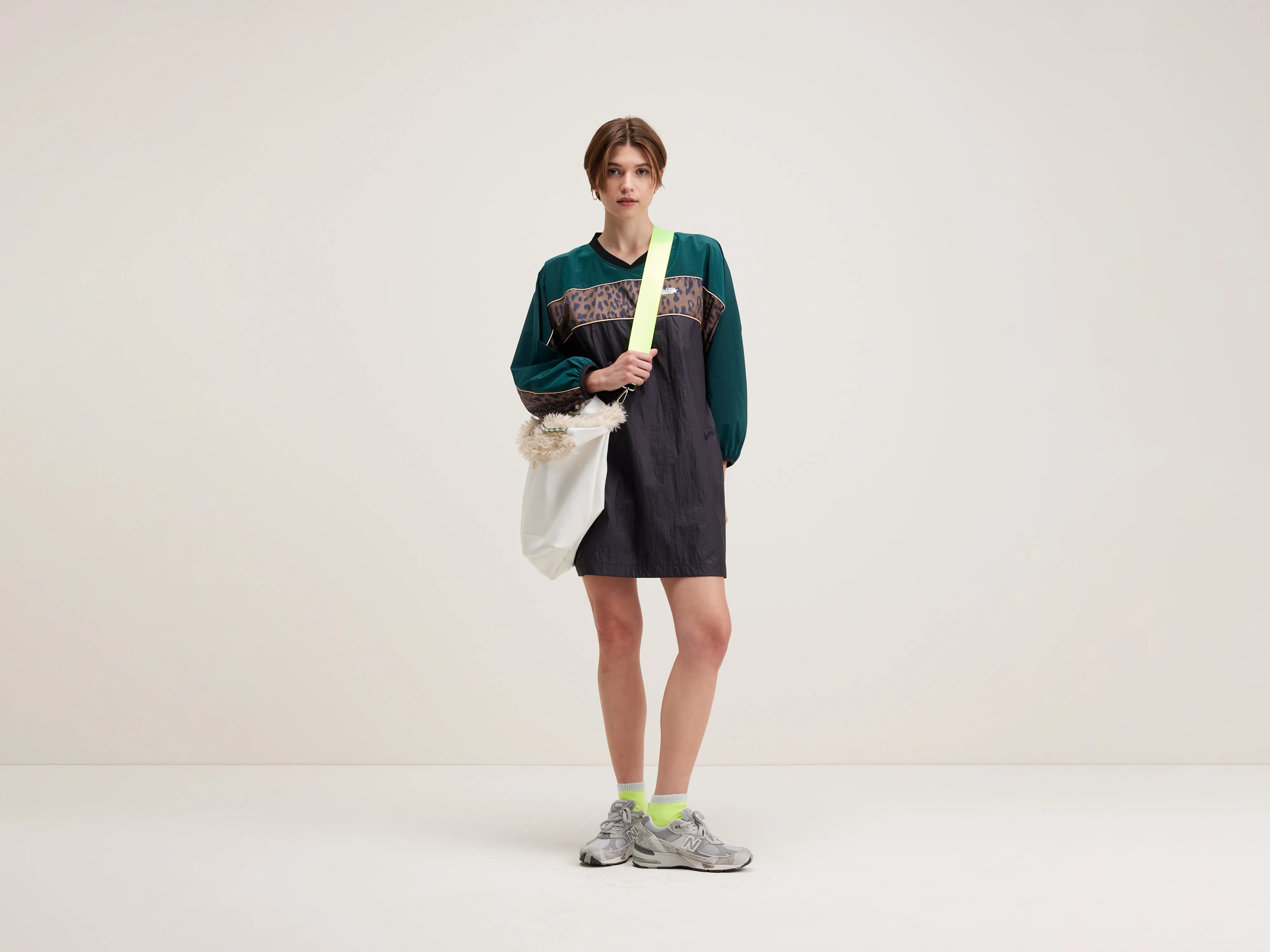Trendy And Casual Hike mini dress (242 / W / GARDENIA)